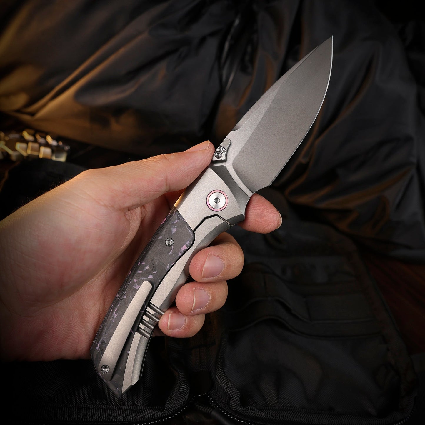 REMETTE RT-Steed Innovative Button Frame Lock M390 Blade Titanium Carbon Fiber Handle Folding Pocket Knife RTWS-TP