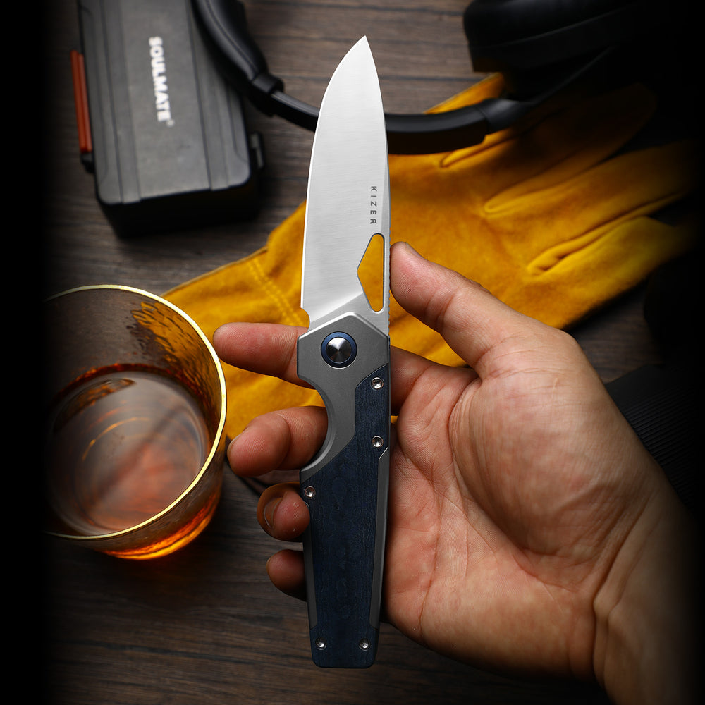 KIZER CUTLERY Serpentine | M390 | Titanium & Blue Richlite | Satin