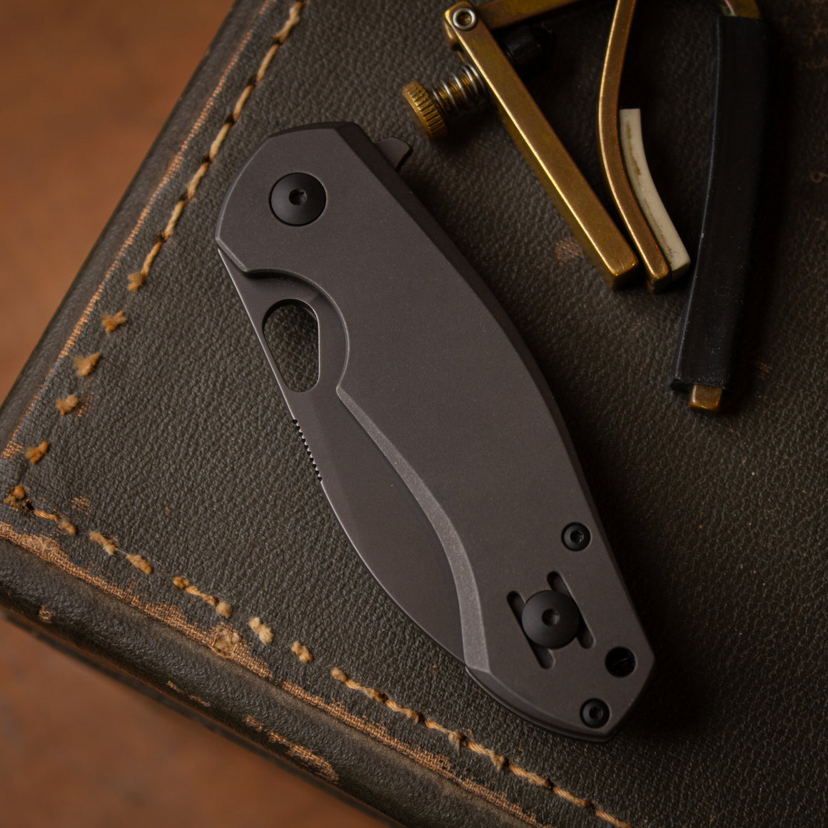 GIANT MOUSE ACE Biblio FL - Blackout