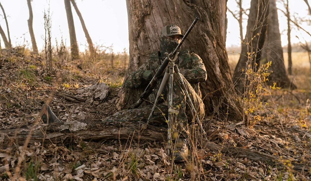BOG DeadShot® Tripod - Mossy Oak Bottomland