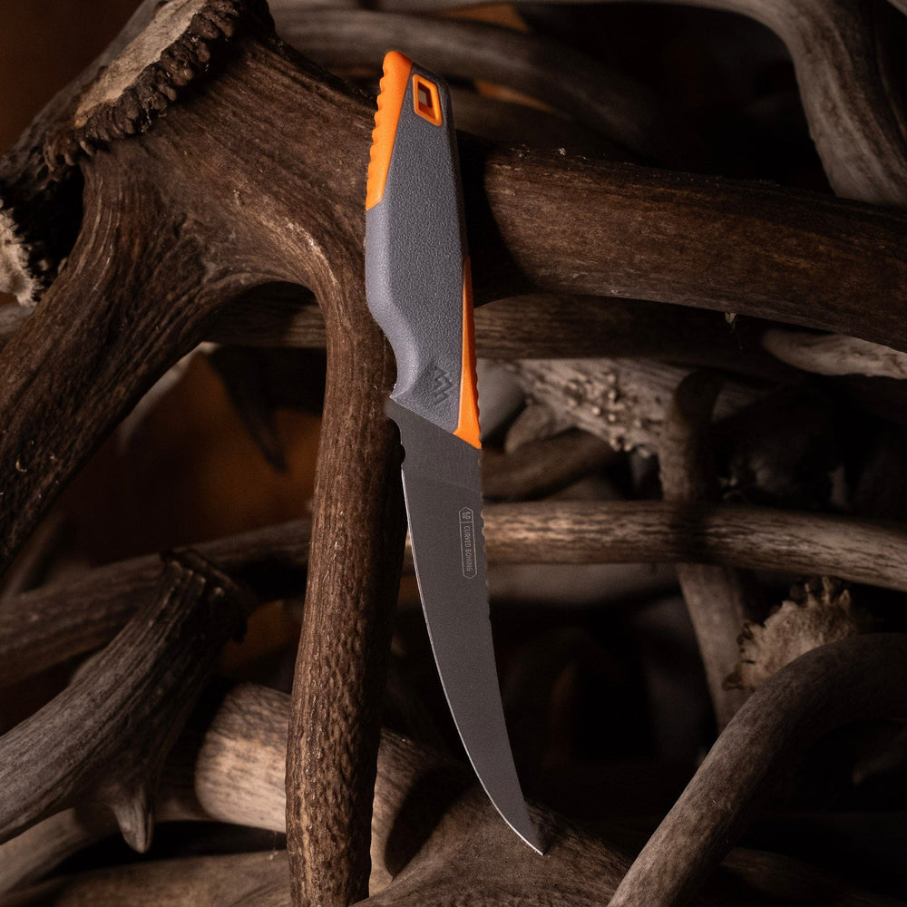 OUTDOOR EDGE VANTEX BONING KNIFE 5.0" MEDIUM FLEX BONING KNIFE | SHEATH INCLUDED