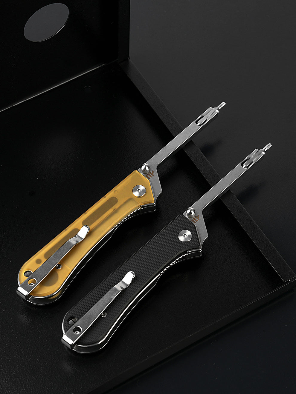 NUKNIVES KUMPANTER T33 FOLDING SCREWDRIVER BLACK T33-3001