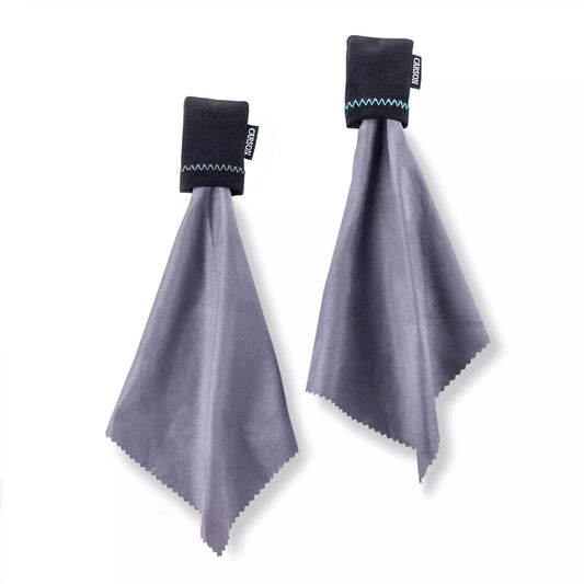 CARSON OPTICS Stuff-It™ Go Compact Portable Microfiber Lens Cleaning Cloth Pouch