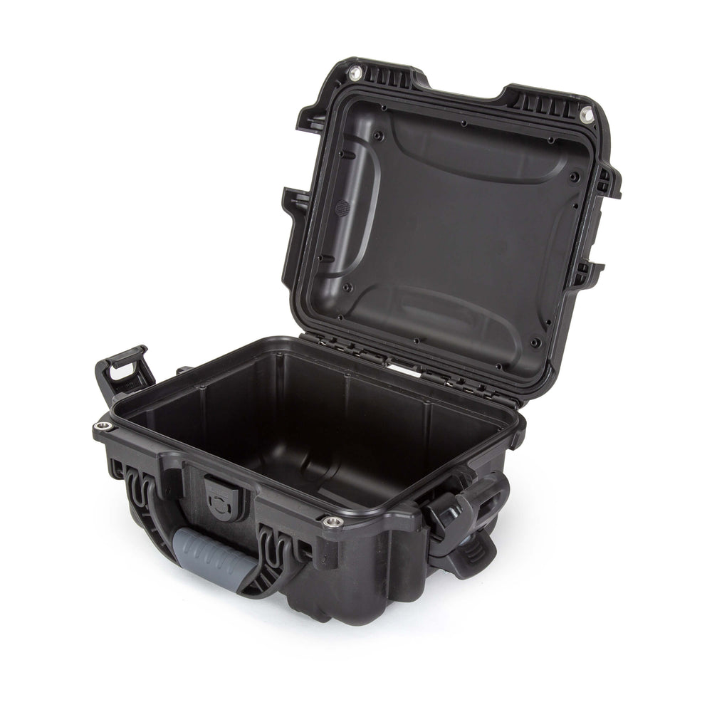 NANUK 905 - Black / Cubed Foam