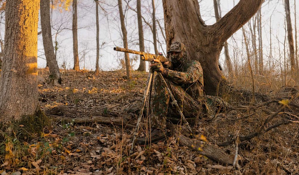BOG DeadShot® Tripod - Mossy Oak Bottomland