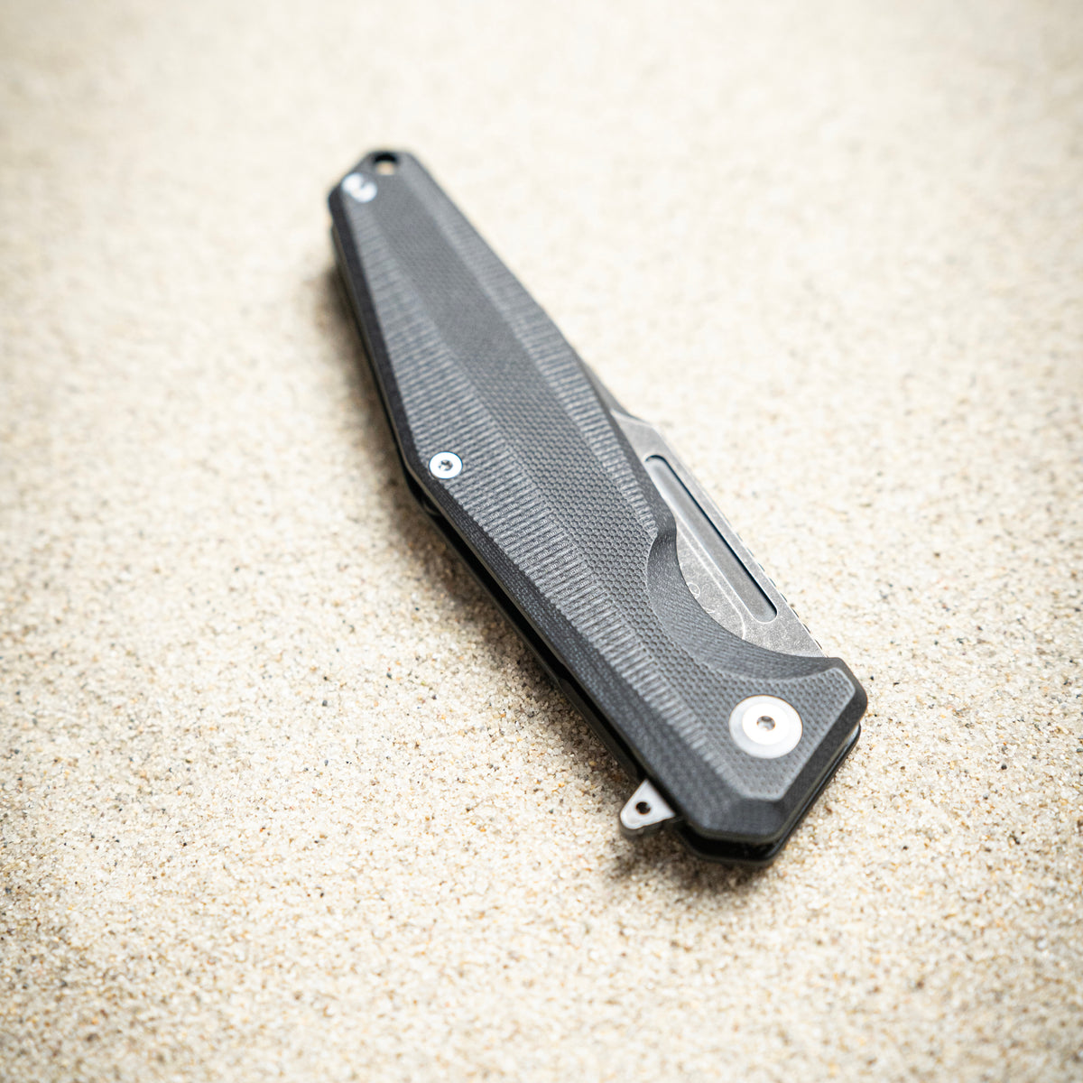 SKALLYWAG TACTICAL Iron Jaw - Black