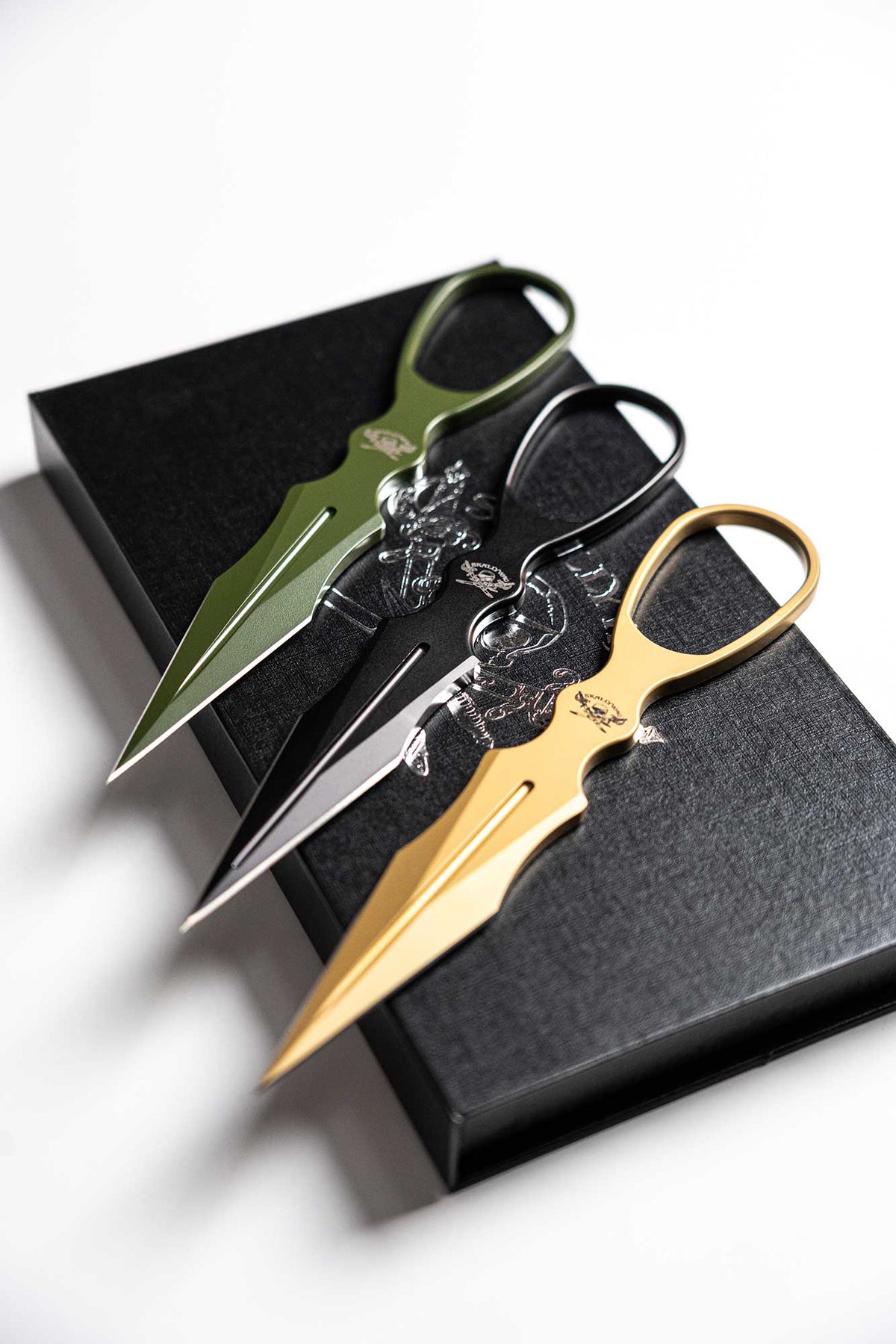 SKALLYWAG TACTICAL D2 DAGGER - OD Green