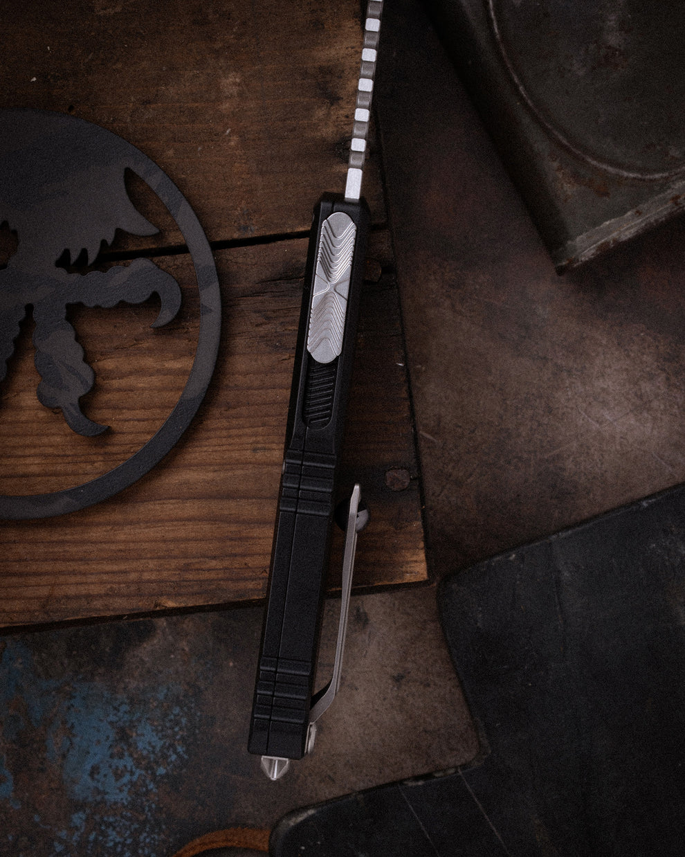 Microtech Gear ULTRATECH® GEN IV HELLHOUND SIGNATURE SERIES STONEWASH STANDARD (11194-10S)