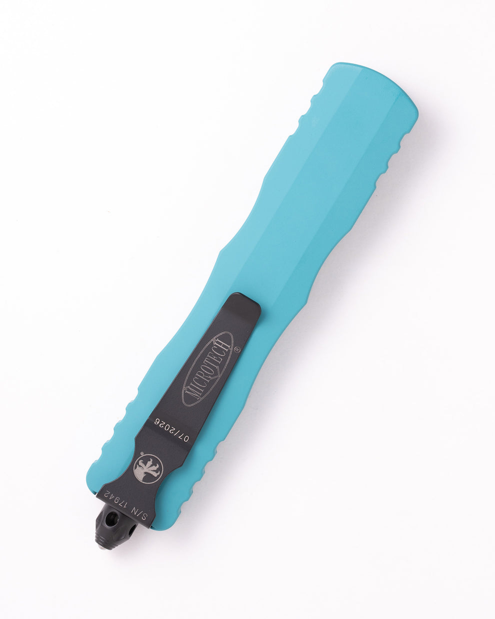 Microtech Gear Dirac Delta D/E Black Full Serrated Cyan (227-3CN)