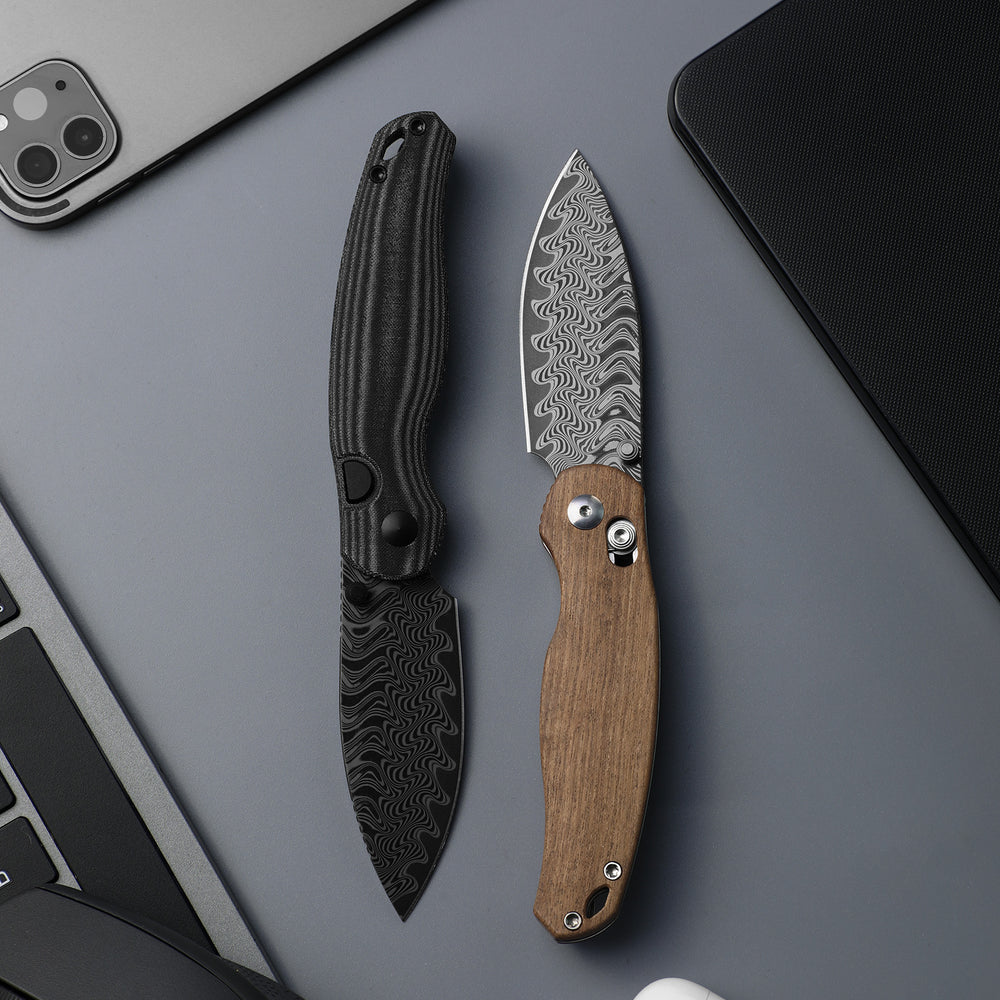 KIZER CUTLERY Phoca CD | Damascus | Mkuruti Wood | Clutch Lock