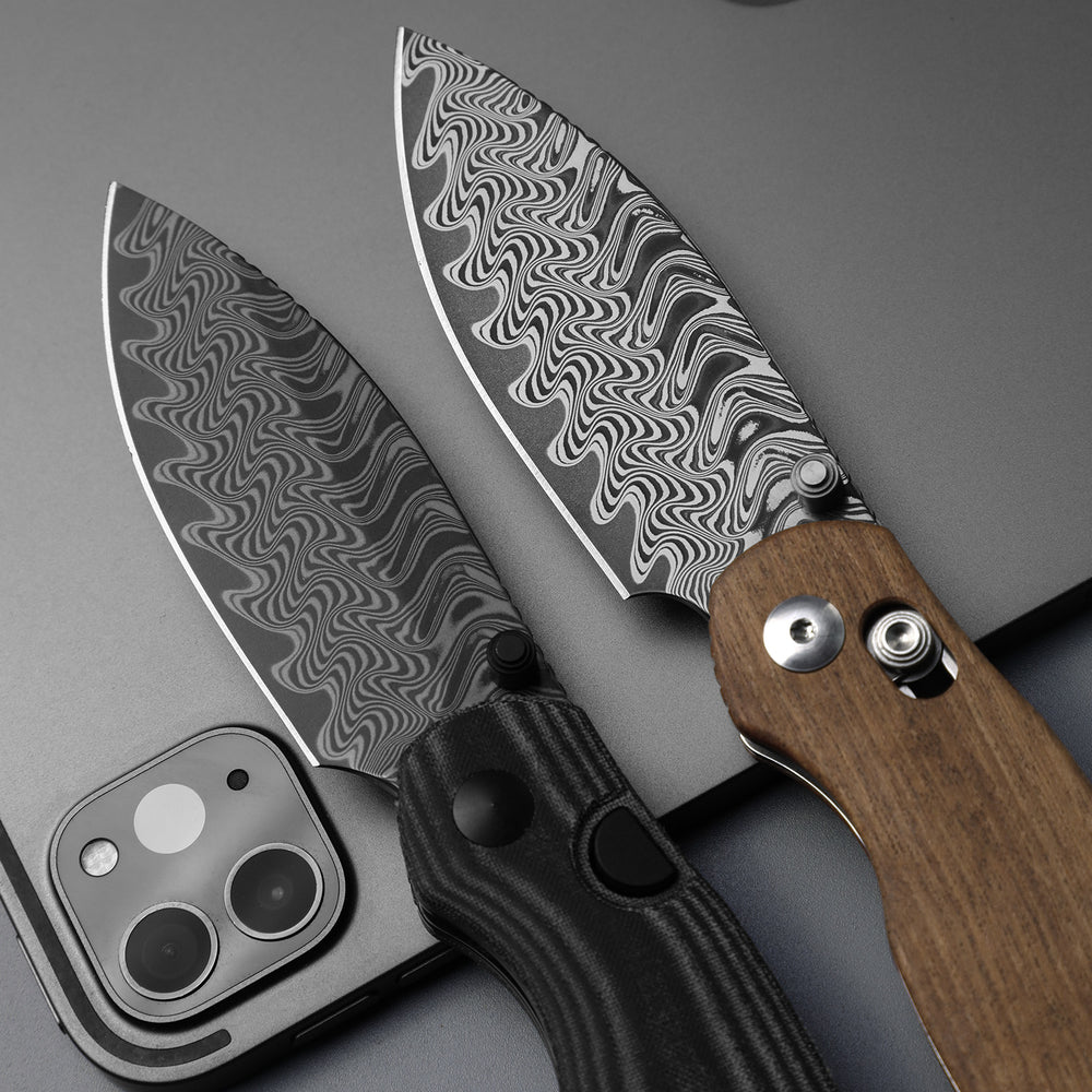 KIZER CUTLERY Phoca CD | Damascus | Mkuruti Wood | Clutch Lock