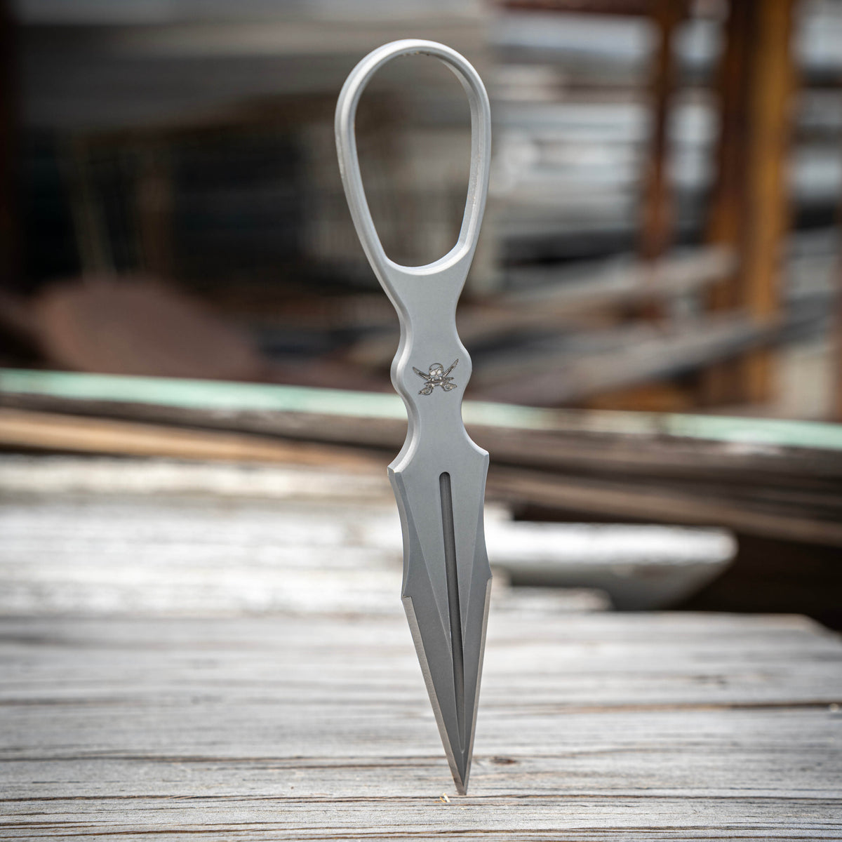SKALLYWAG TACTICAL D2 DAGGER - Stone/Clearcoat