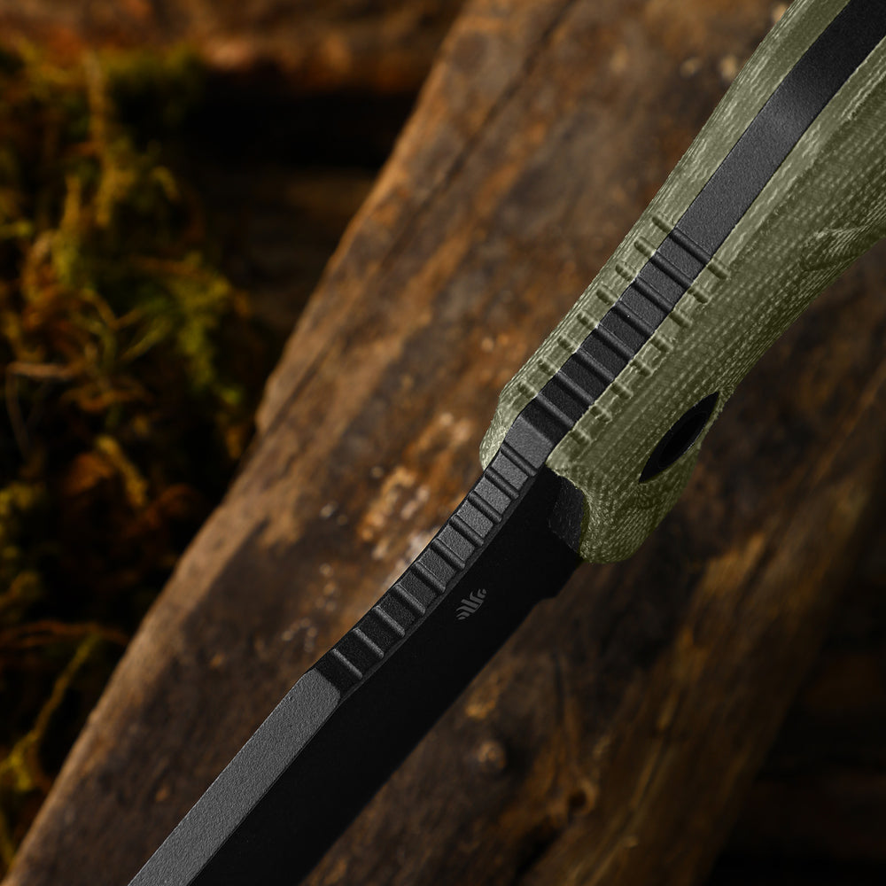 KIZER CUTLERY Sheepdog® Survival | Hammer Pommel · Bow Drill Divot | Green Micarta