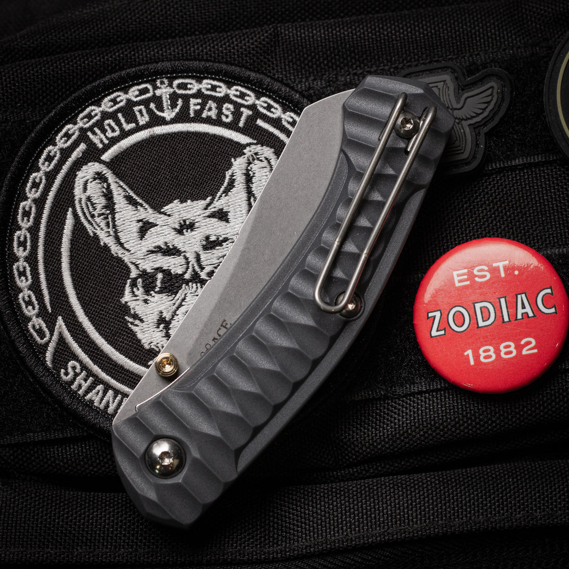 GIANT MOUSE ACE Iona Sailor - Wolf Gray