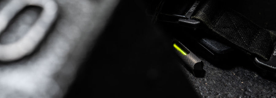 GLOW RHINO The Knurled Edition Glow Fob (GREEN)