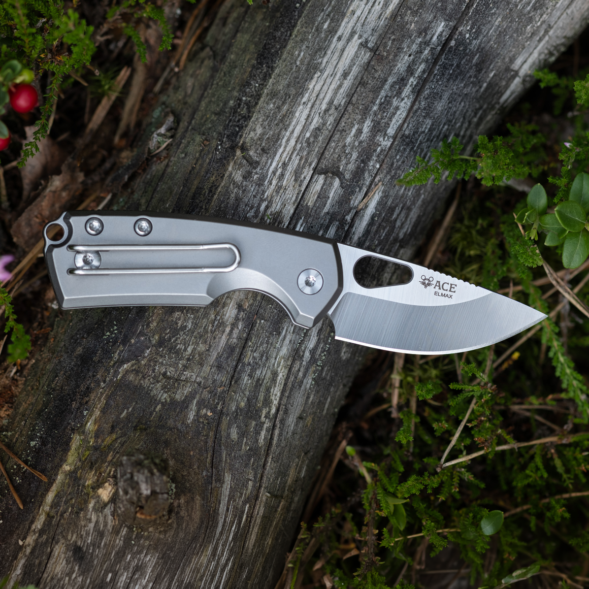 GIANT MOUSE Tipsy - Titanium